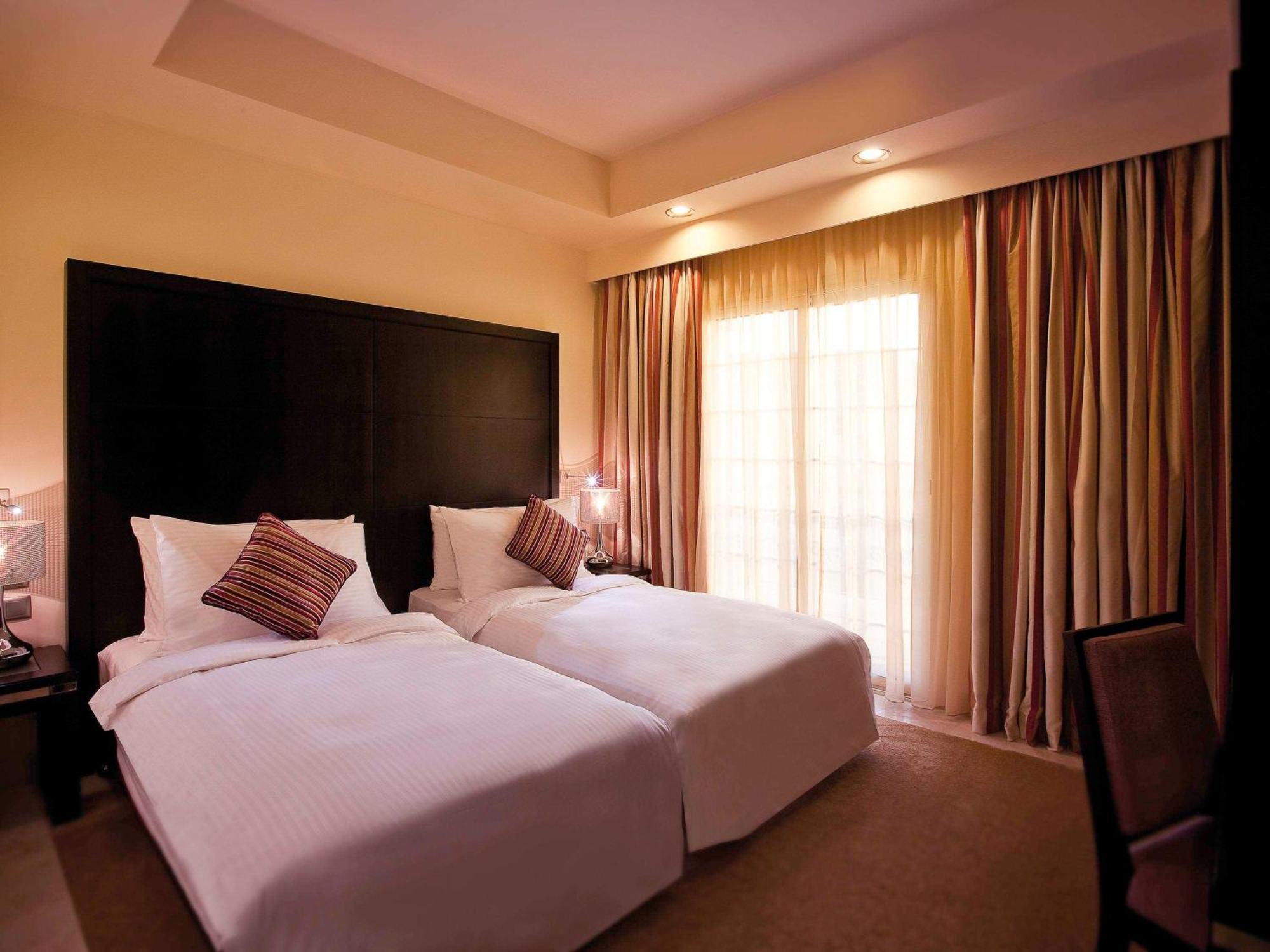 Moevenpick Beach Resort Al Khobar Exterior photo