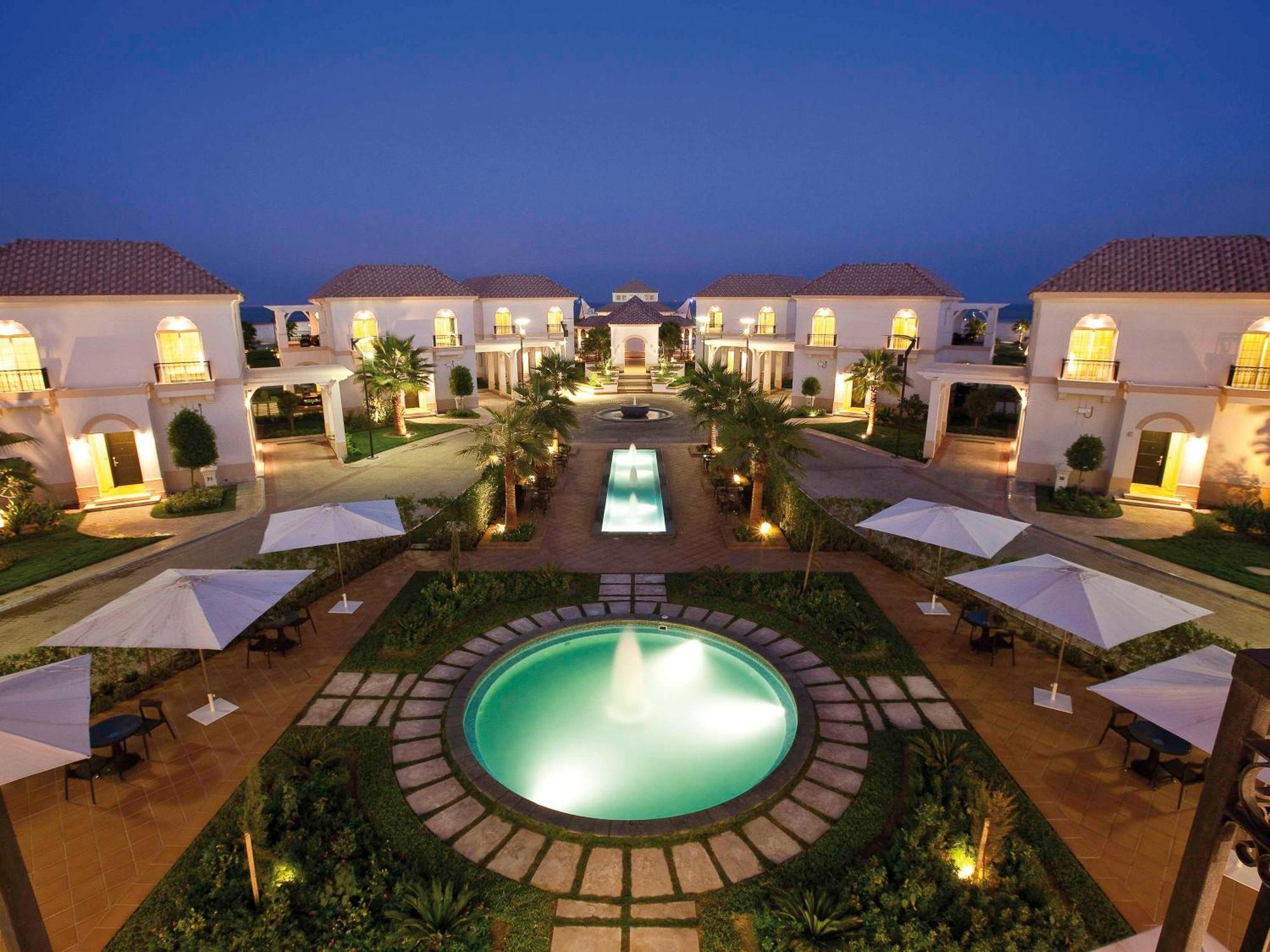 Moevenpick Beach Resort Al Khobar Exterior photo