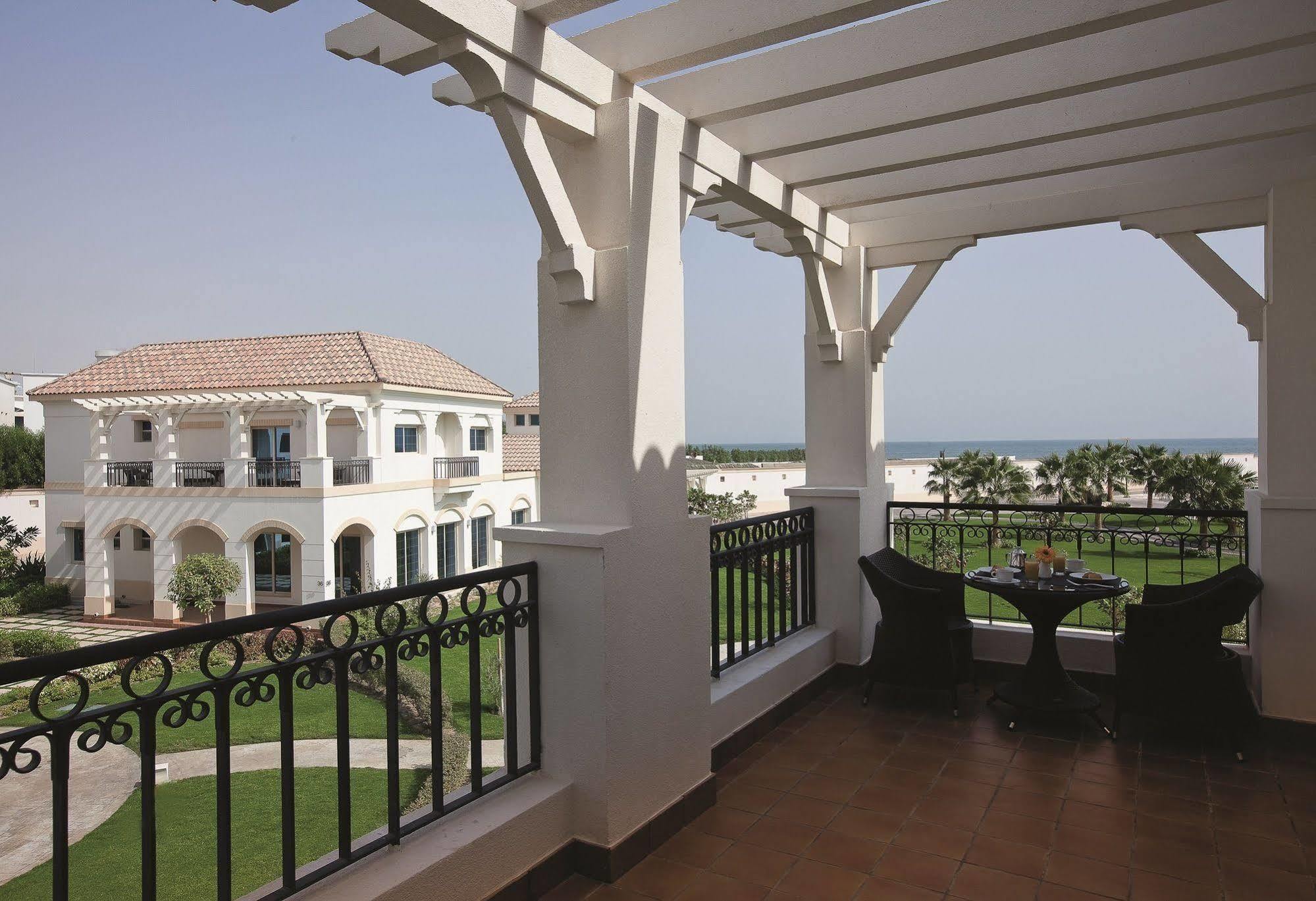 Moevenpick Beach Resort Al Khobar Exterior photo