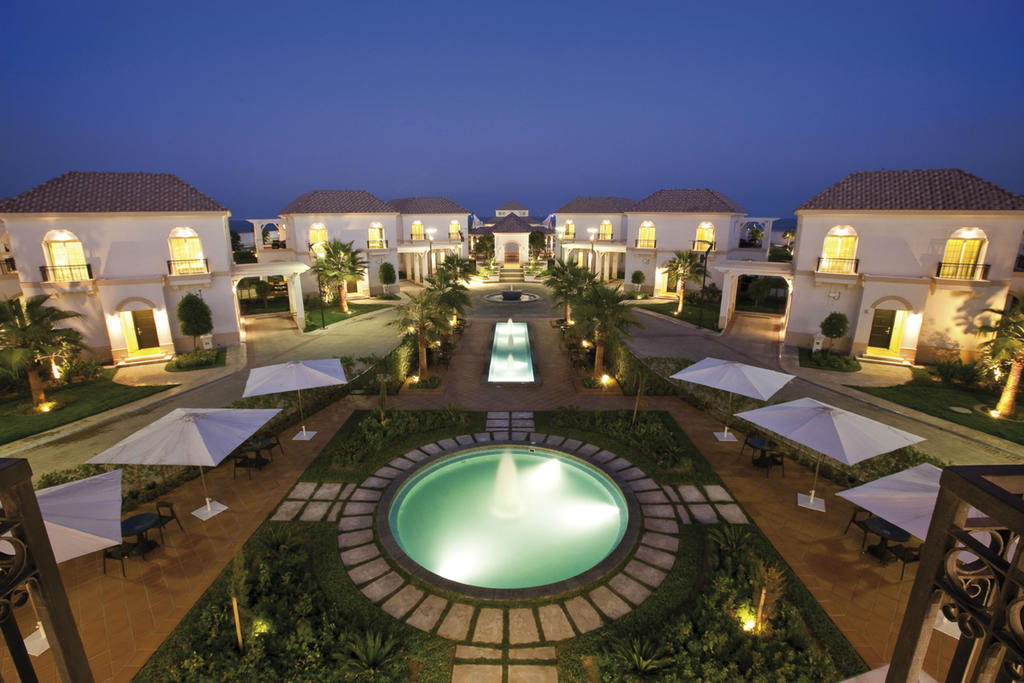 Moevenpick Beach Resort Al Khobar Exterior photo